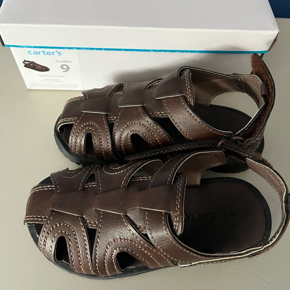 Carter’s Toddler Boy Sandals size 9
